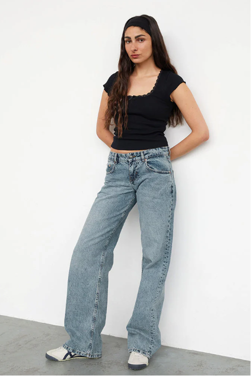 MIA Low-Rise Jeans